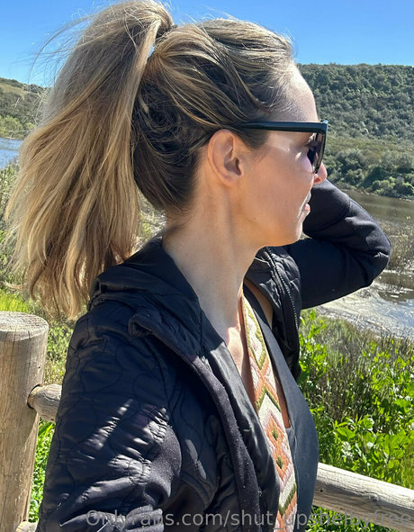 shut upshelbyfree nudes pornstar gallery