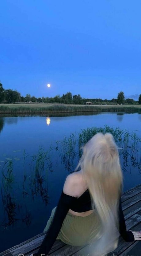 weryberry model photos