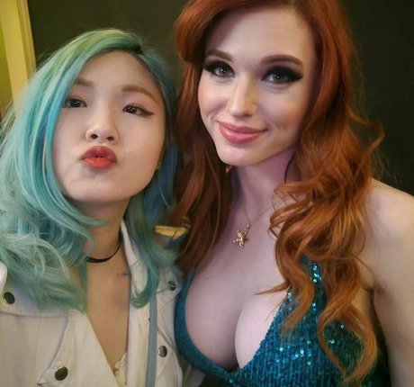 HAchubby star nudes photo