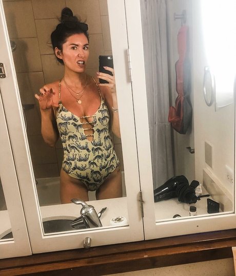 Jewel Staite model porn images