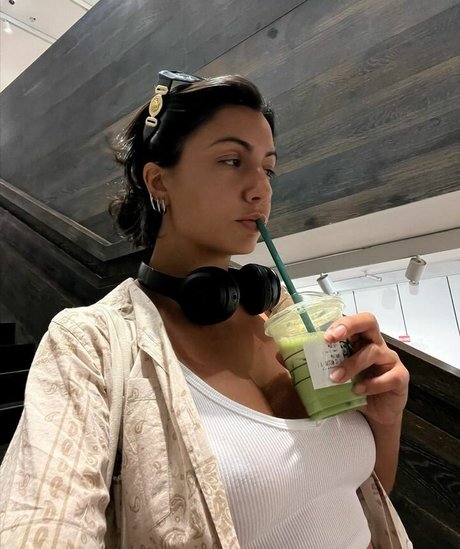 Maria Mood star erotic pics