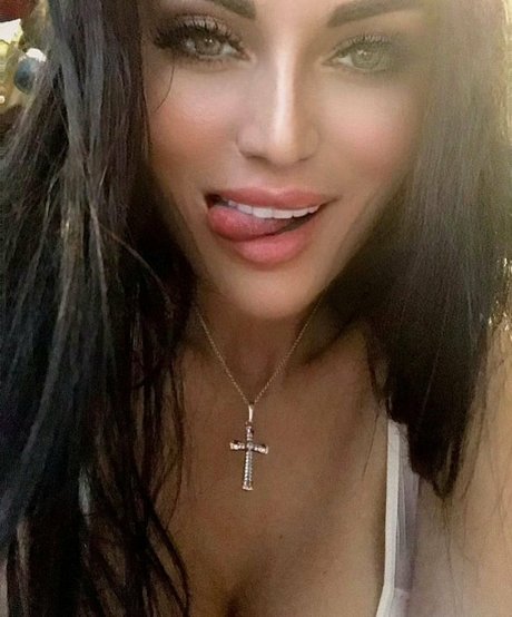 j__gri model nude gallery