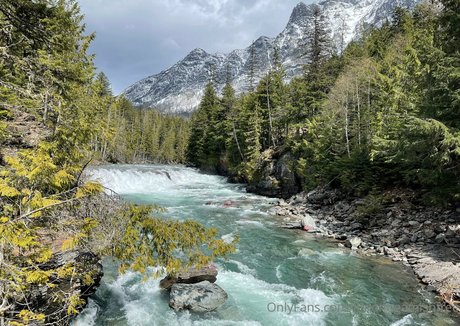 kmonogamishfree free pornstar image