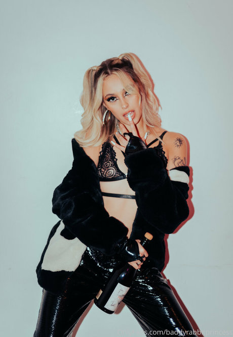 juliana valentinax nudes model galleries