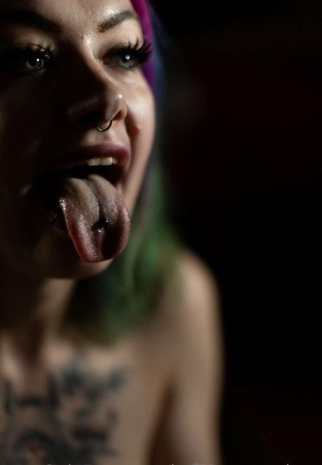 lunartemptations art model pic