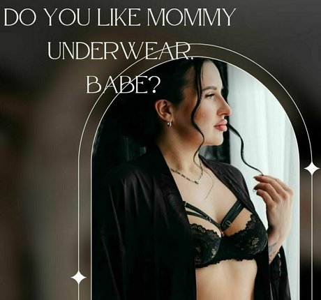 lusty queen model sexy galleries