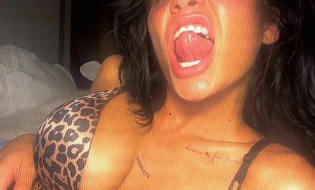 Nessa Barrett model beautiful image