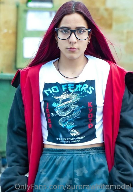 aurorawhitemodel hd star gallery