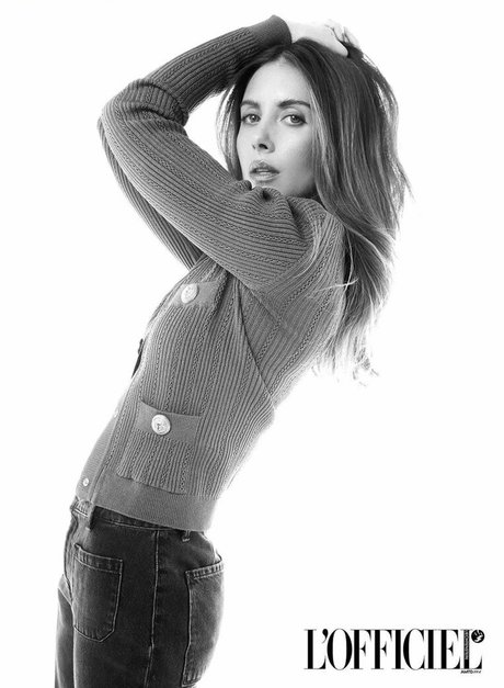 Alison Brie beautiful star archive