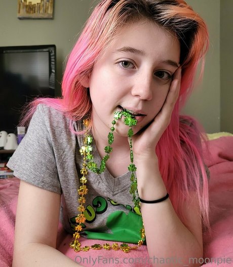 chaotic moonpie model nude images