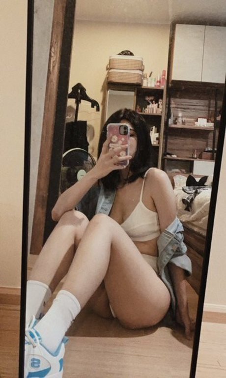 Tako Chan sexy star galleries