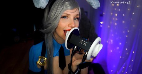 KamiCakes1 sex model img