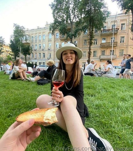 nataly queen erotic actress photos