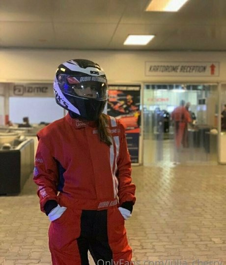 juli love69 hd star pics