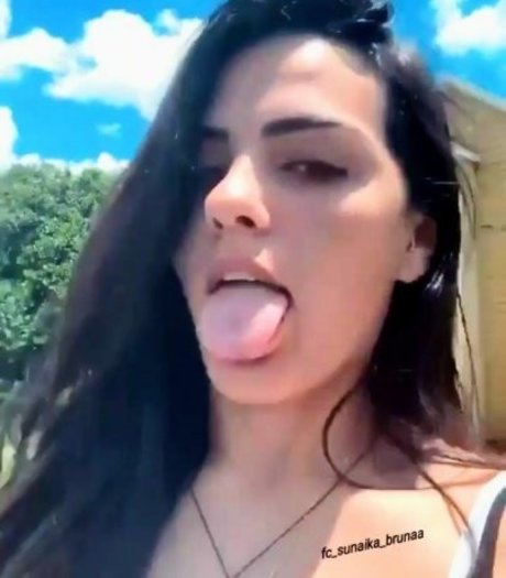 Sunaika Bruna pretty pornstar photos