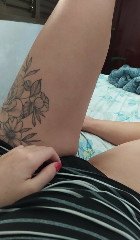 aghatadefogoo adult model pictures