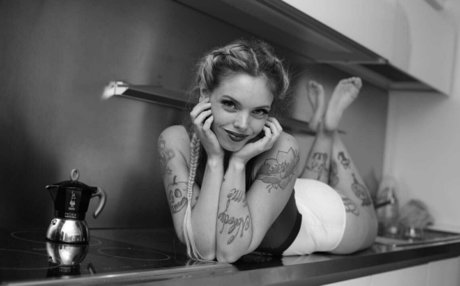 spicyrollersg adult actress img