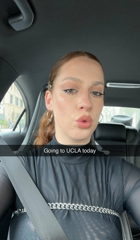 Tati Bruening beautiful actress gallery