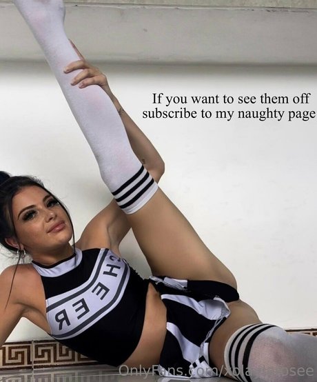 xolaylarosee pornographic model picture