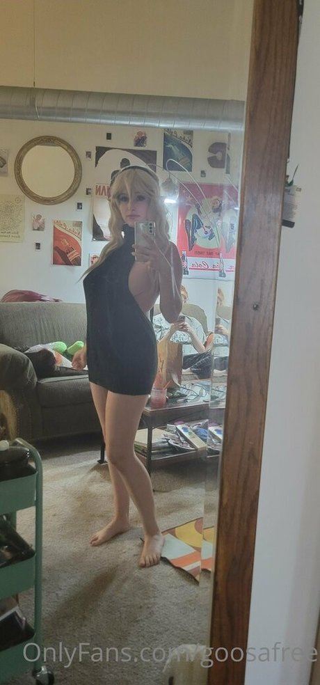 goosafree naked star picture