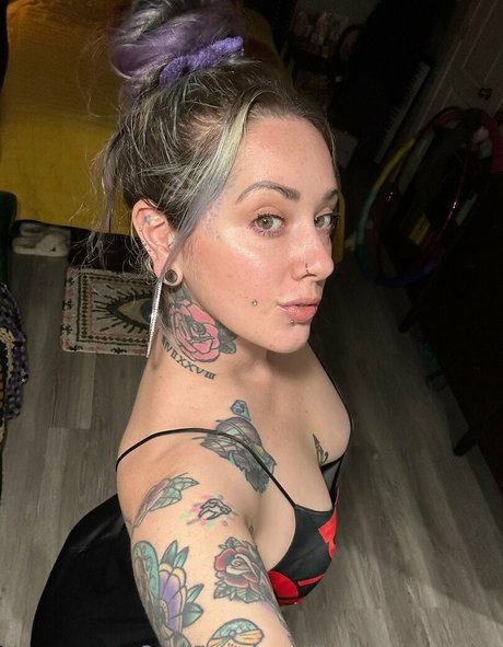 lindseyjenningz model nudes galleries