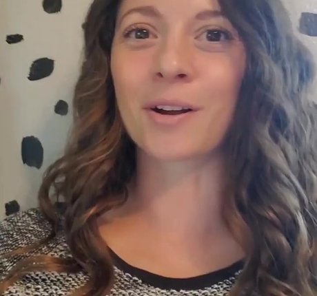 Mackenzie Rosman nude actress pic