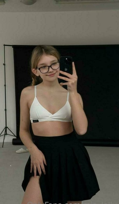 mia lolly pornstar high quality img