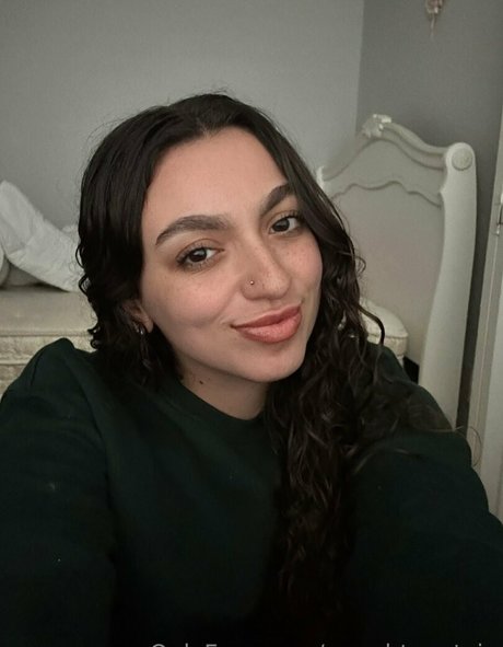 naughtynatvip model nudes pics