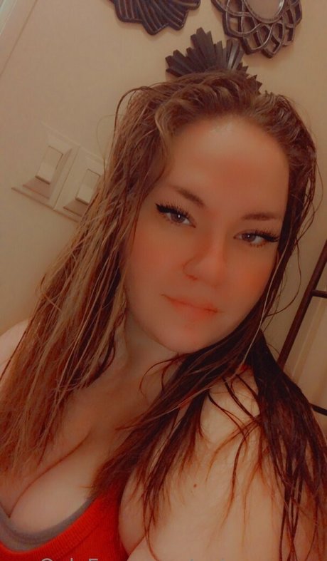 anisaraeann profile image