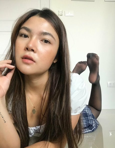 alissafootsd model gallery
