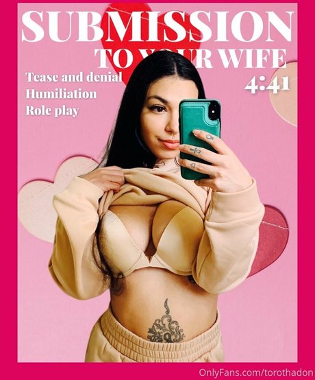 torothadon sexy star photos