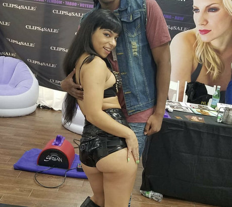 torothadon exclusive actress pics