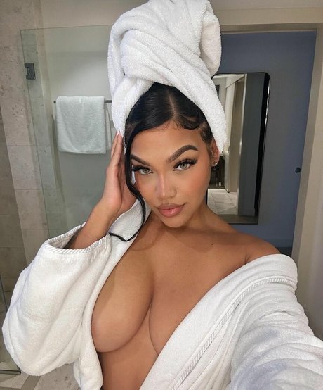 xttiona exclusive pornstar images