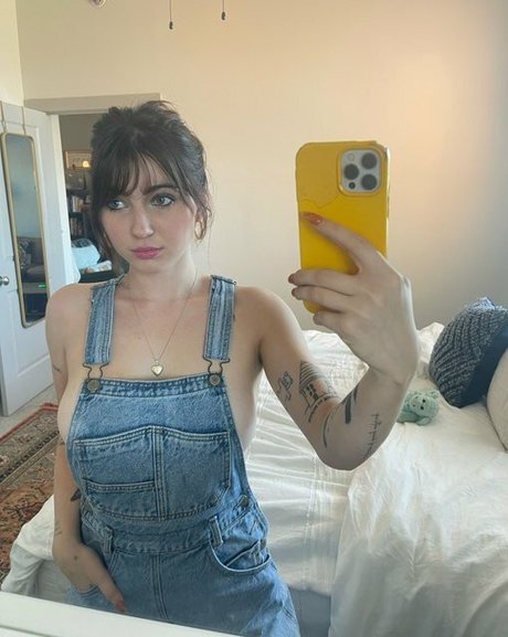 iloveyou actress pictures