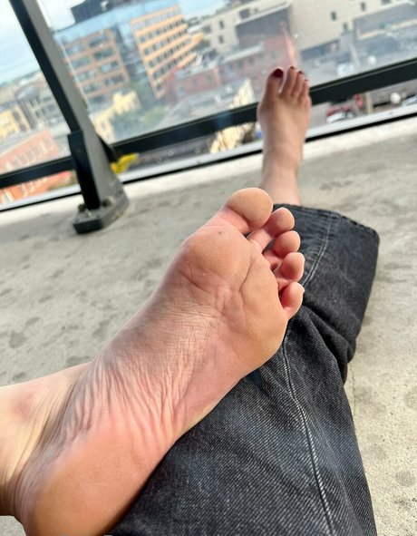 footjob onlyfans hot naked pic