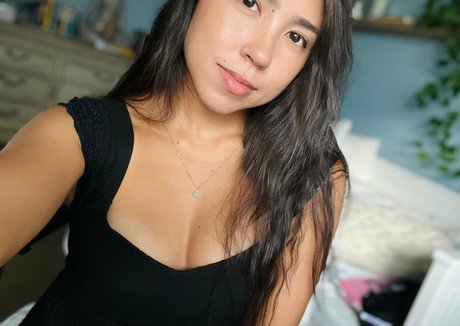 sincerelyxjade free naked model photos