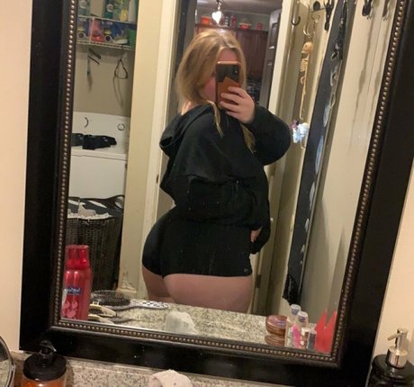 yourstrulysav pornstar erotic pic