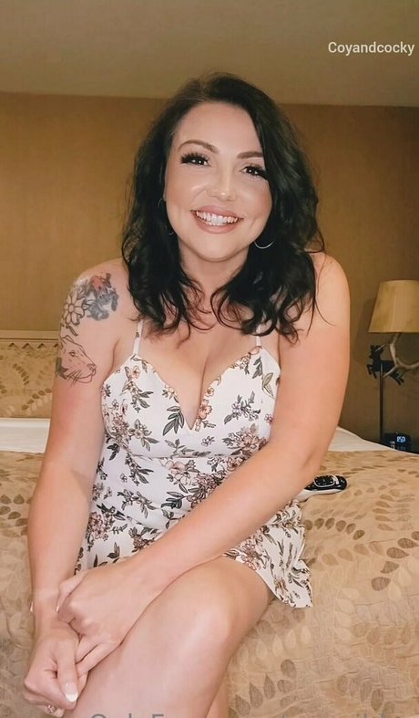 shemale lingerie onlyfans pornos image