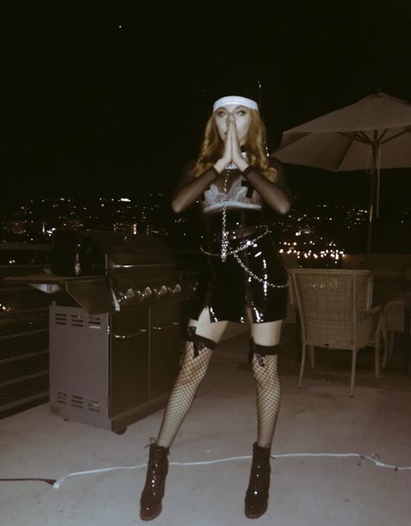 moonstreuxx exclusive pornstar picture