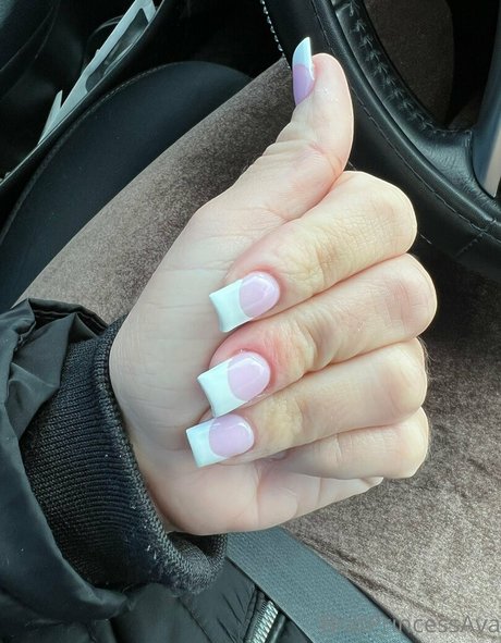 bratprincessava top star photos