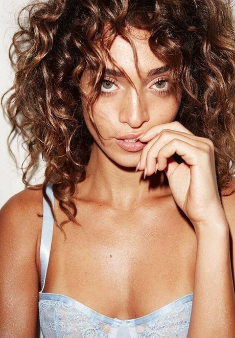 Eden Fines pornstar photo