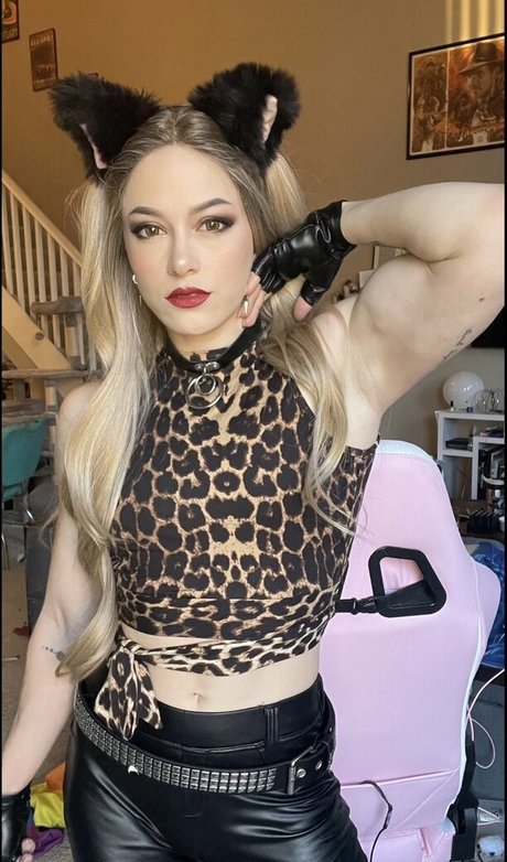 Claire Max hot actress gallery