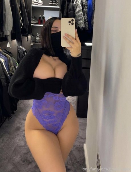 Gina Savage model free pics