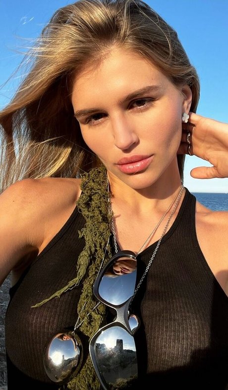 Anastasiia Mironova pornstar art galleries