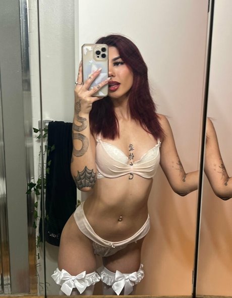 Coziebae adult star pic