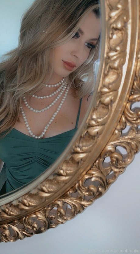 elitaopsfree high quality actress pictures