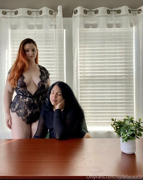 ivydelacourte pornstar perfect pics