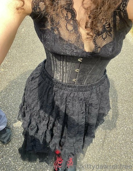 kittydawsonfree star hot images