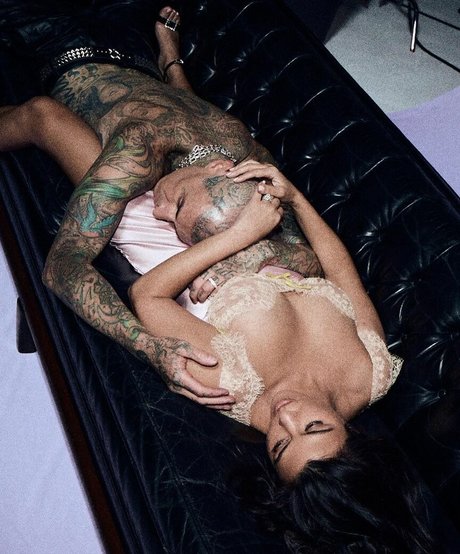 Kourtney Kardashian star nudes archive