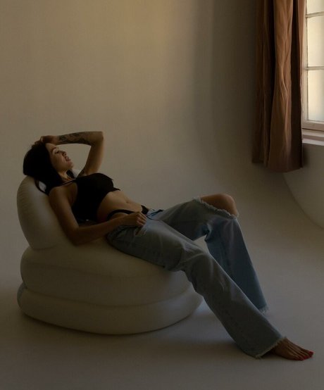 Daria Gurieva nude actress archive